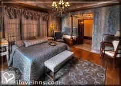 Interior shot of Leigh Suite at Sebring Mansion Inn and Spa